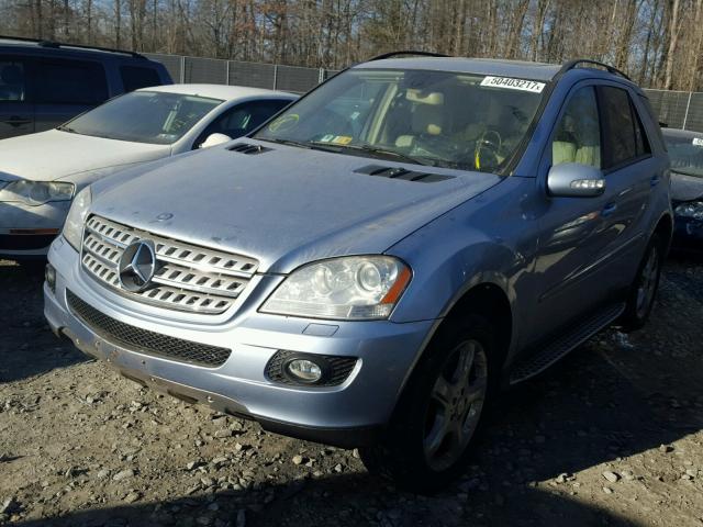 4JGBB22E58A325218 - 2008 MERCEDES-BENZ ML 320 CDI BLUE photo 2