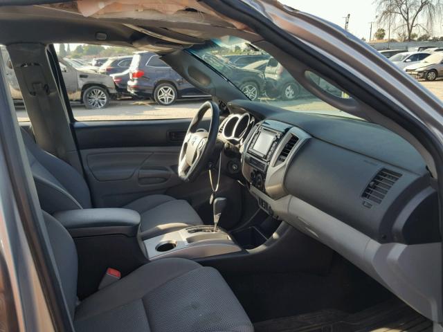 5TFJU4GN1FX079521 - 2015 TOYOTA TACOMA DOU SILVER photo 5