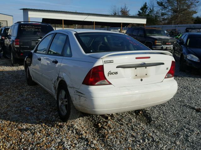 1FAFP34Z24W118270 - 2004 FORD FOCUS SE C WHITE photo 3