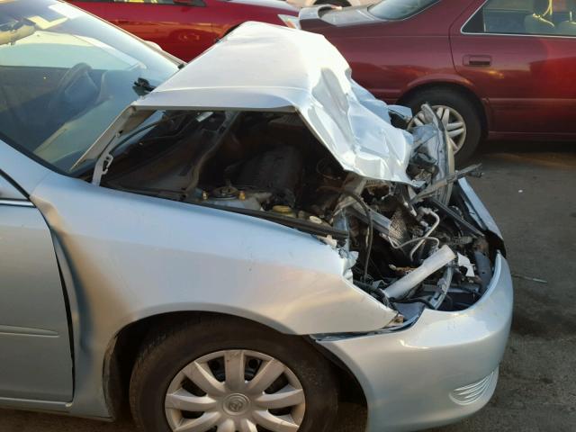 4T1BE32K55U982968 - 2005 TOYOTA CAMRY LE SILVER photo 9