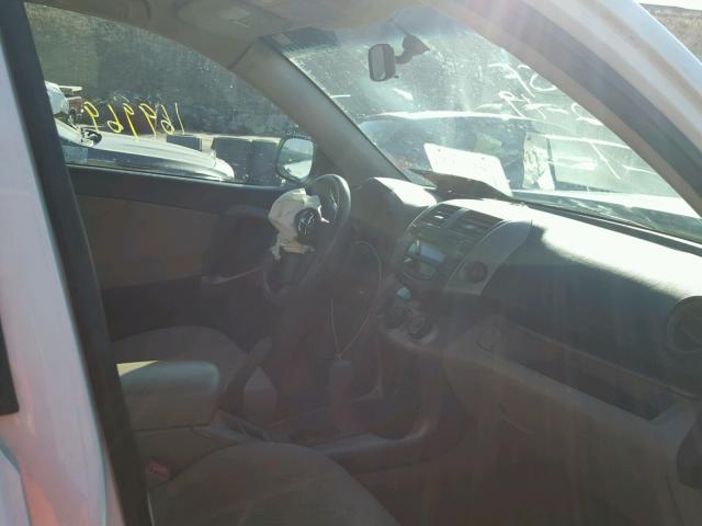 JTMBK33VX66009029 - 2006 TOYOTA RAV4 WHITE photo 5