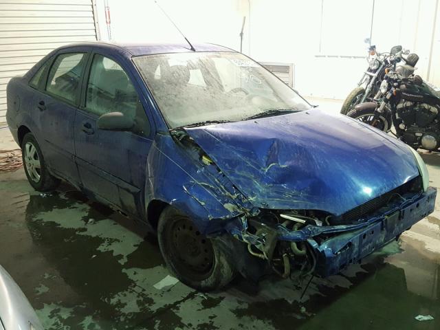 1FAFP34N95W135808 - 2005 FORD FOCUS ZX4 BLUE photo 1