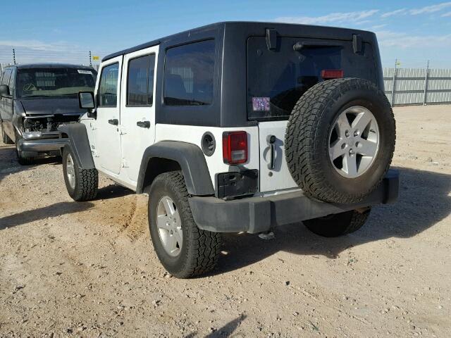 1C4BJWDG0FL560088 - 2015 JEEP WRANGLER U WHITE photo 3