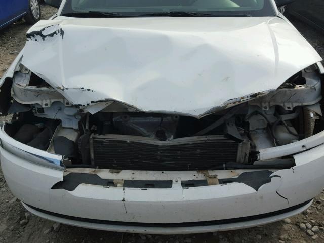 1G1ZT54835F204266 - 2005 CHEVROLET MALIBU LS WHITE photo 10