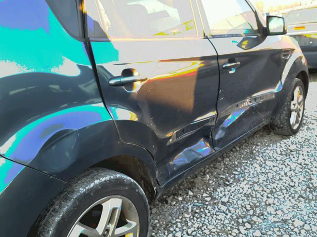 KNDJT2A27B7332728 - 2011 KIA SOUL + BLUE photo 9