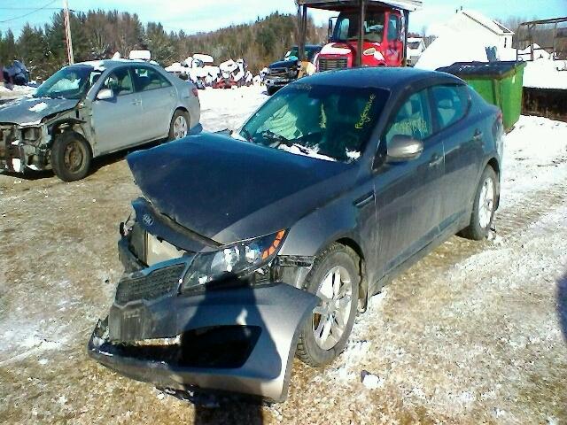 5XXGM4A75DG096556 - 2013 KIA OPTIMA LX GRAY photo 2