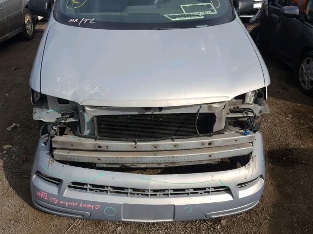 1GNDX13E01D173142 - 2001 CHEVROLET VENTURE LU SILVER photo 9