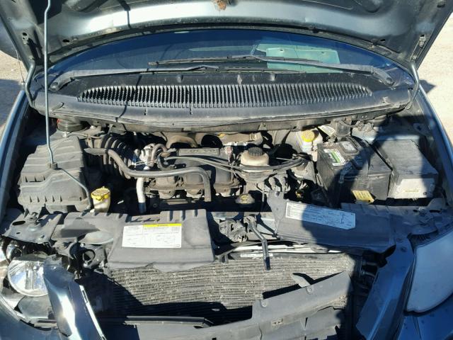 2C4GP54L85R416659 - 2005 CHRYSLER TOWN & COU GREEN photo 7