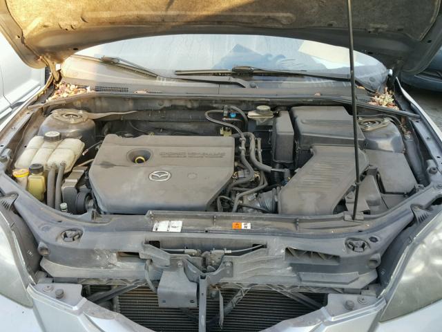 JM1BK344561433978 - 2006 MAZDA 3 HATCHBAC GRAY photo 7