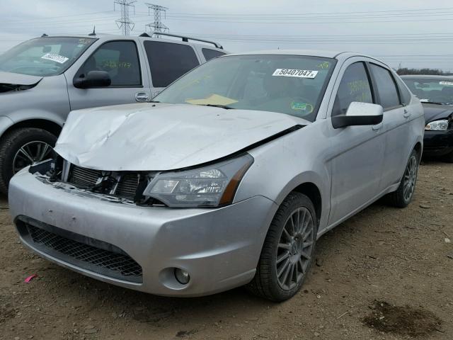 1FAHP3GN9AW287991 - 2010 FORD FOCUS SES SILVER photo 2