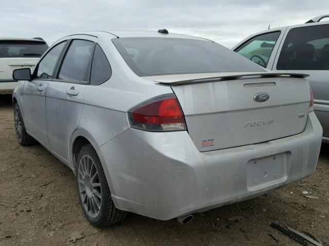 1FAHP3GN9AW287991 - 2010 FORD FOCUS SES SILVER photo 3