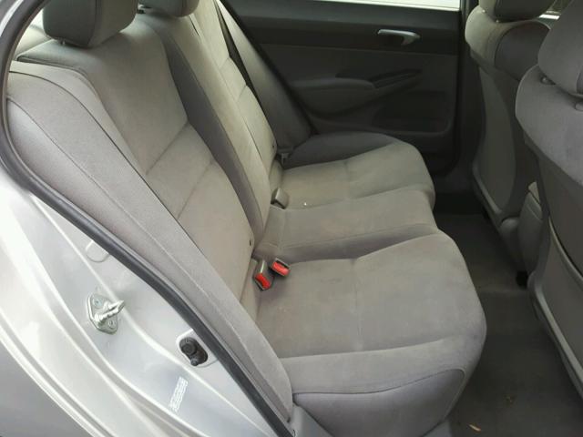 1HGFA16536L126118 - 2006 HONDA CIVIC LX SILVER photo 6