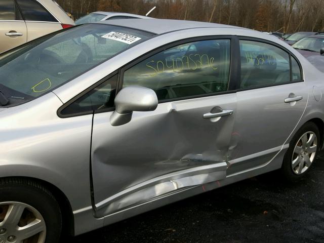 1HGFA16536L126118 - 2006 HONDA CIVIC LX SILVER photo 9