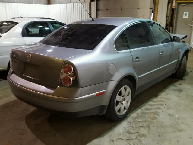 WVWPD63B73P250091 - 2003 VOLKSWAGEN PASSAT GLS GRAY photo 4