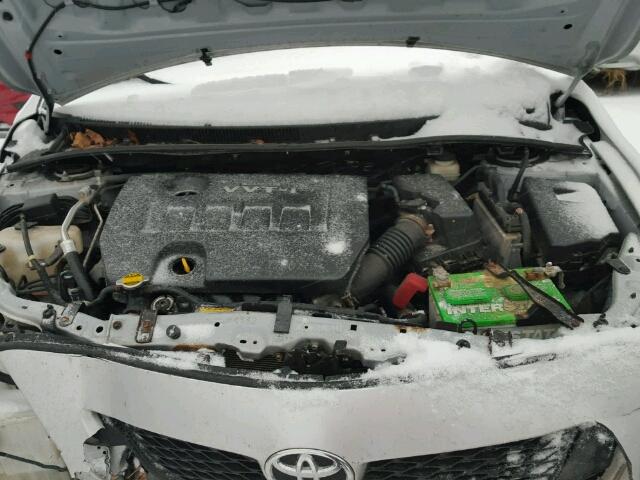 2T1BU40E99C032304 - 2009 TOYOTA COROLLA BA SILVER photo 7