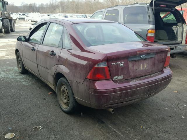 1FAFP34N27W221805 - 2007 FORD FOCUS ZX4 MAROON photo 3