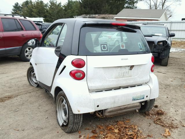 WMEEJ3BA0DK671724 - 2013 SMART FORTWO PUR WHITE photo 3