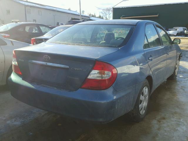 4T1BE32K13U646473 - 2003 TOYOTA CAMRY LE BLUE photo 4