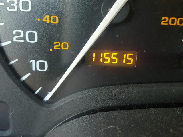 1G8ZY147X1Z258353 - 2001 SATURN SC2 WHITE photo 8