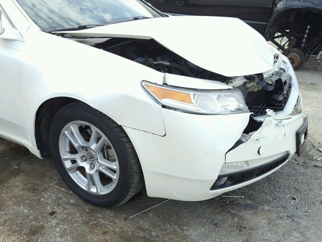 19UUA86269A023328 - 2009 ACURA TL WHITE photo 9