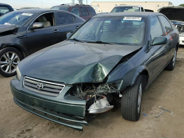 4T1BG22K51U765158 - 2001 TOYOTA CAMRY CE GREEN photo 2