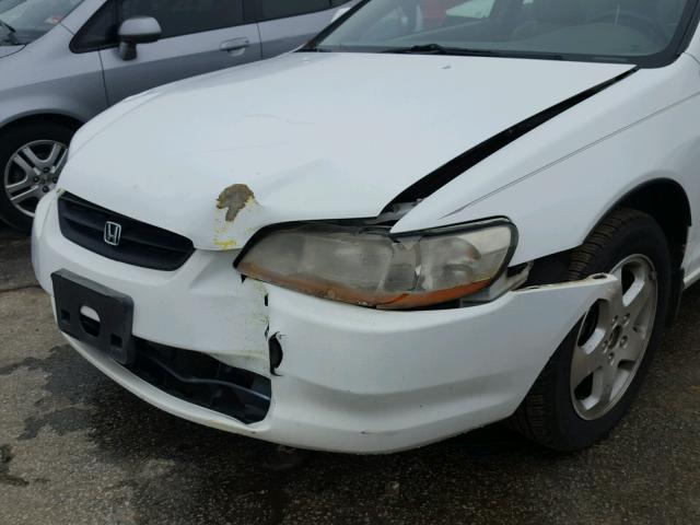 1HGCG225XXA032957 - 1999 HONDA ACCORD EX WHITE photo 9