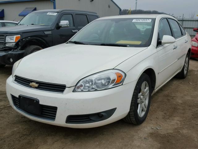 2G1WU58R079152805 - 2007 CHEVROLET IMPALA LTZ WHITE photo 2