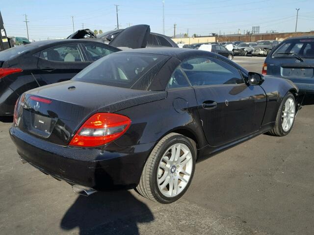 WDBWK54F99F191006 - 2009 MERCEDES-BENZ SLK 300 BLACK photo 4