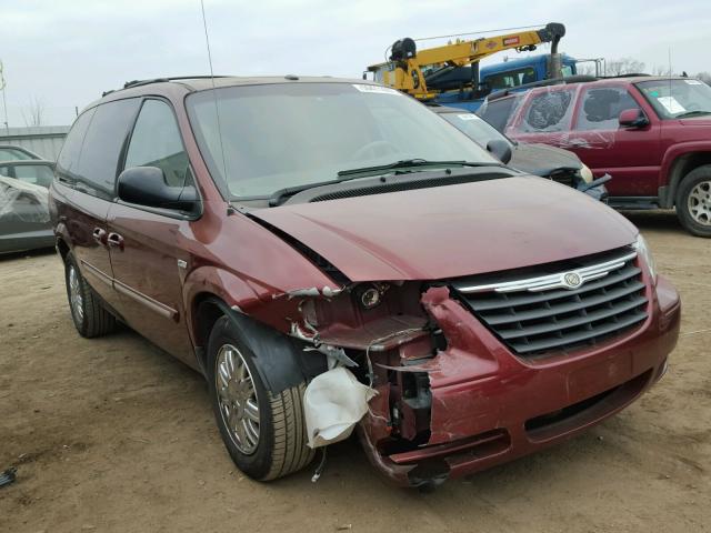 2A4GP54L37R187255 - 2007 CHRYSLER TOWN & COU RED photo 1