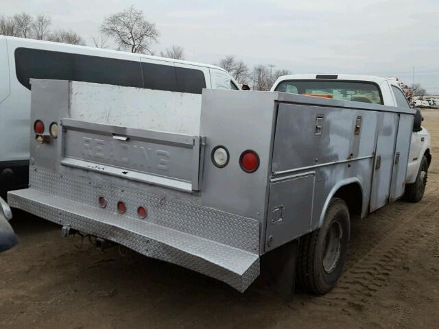 1FDWF36F42EA61388 - 2002 FORD F350 SUPER WHITE photo 4