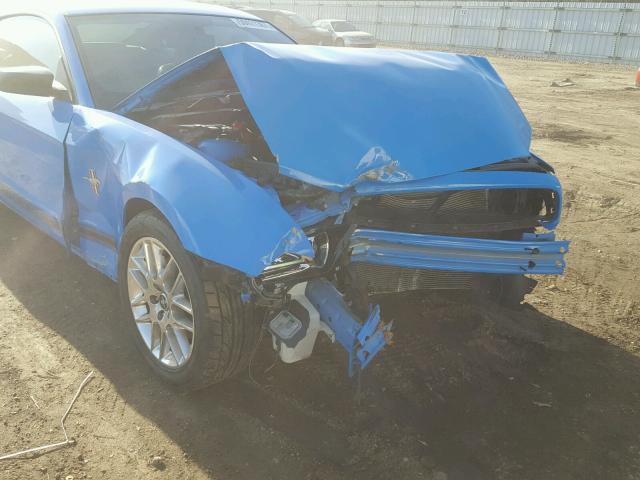 1ZVBP8AMXE5246355 - 2014 FORD MUSTANG BLUE photo 9