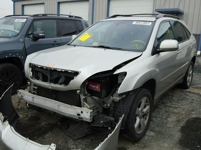 2T2HA31U56C103086 - 2006 LEXUS RX 330 SILVER photo 2