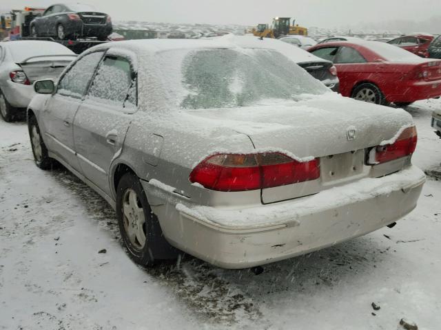 1HGCG1656WA030657 - 1998 HONDA ACCORD EX GRAY photo 3