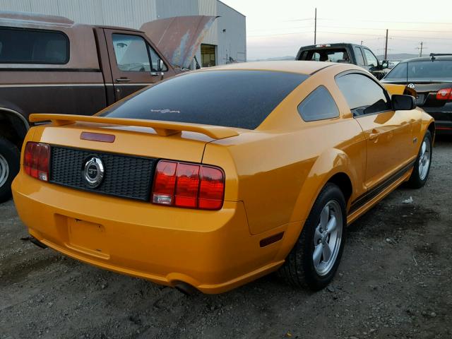 1ZVHT82HX75214953 - 2007 FORD MUSTANG GT ORANGE photo 4