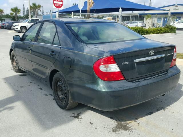 4T1BE32KX2U559976 - 2002 TOYOTA CAMRY LE GREEN photo 3