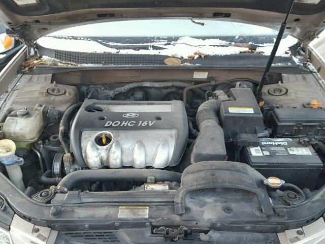 5NPEU46CX6H060172 - 2006 HYUNDAI SONATA GLS GOLD photo 7