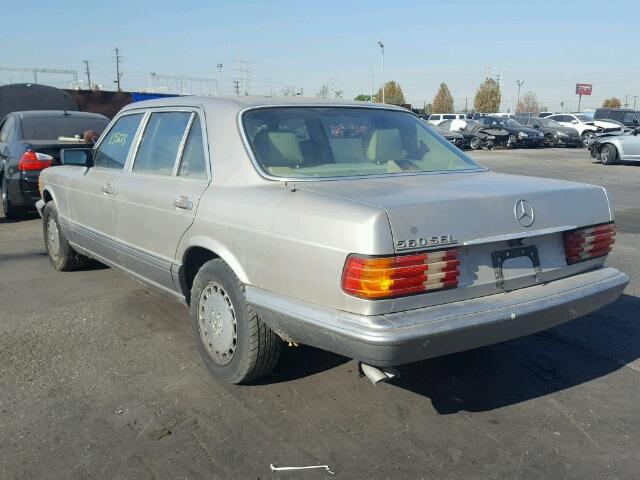 WDBCA39E7KA466529 - 1989 MERCEDES-BENZ 560 SEL SILVER photo 3