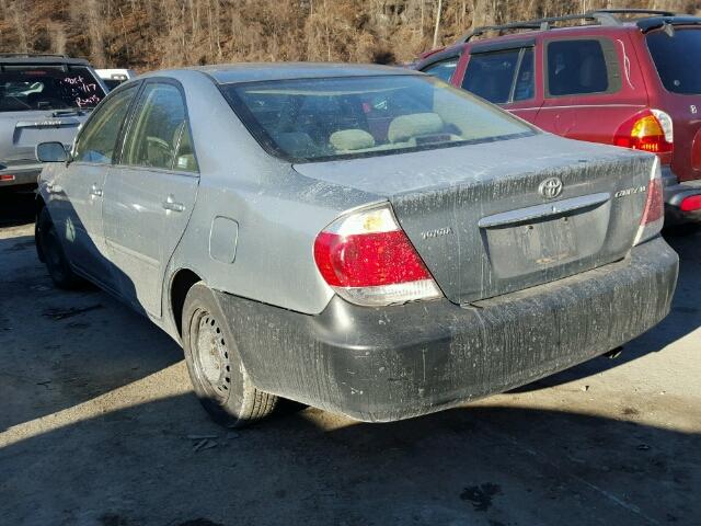 4T1BE32KX6U693263 - 2006 TOYOTA CAMRY LE GRAY photo 3