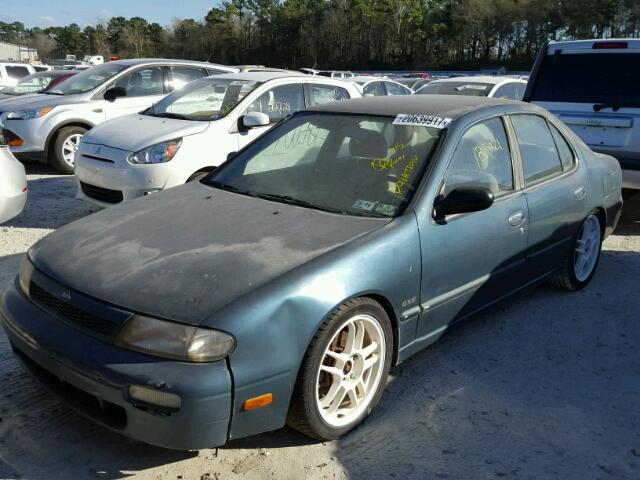 1N4BU31F0PC245574 - 1993 NISSAN ALTIMA XE BLUE photo 2