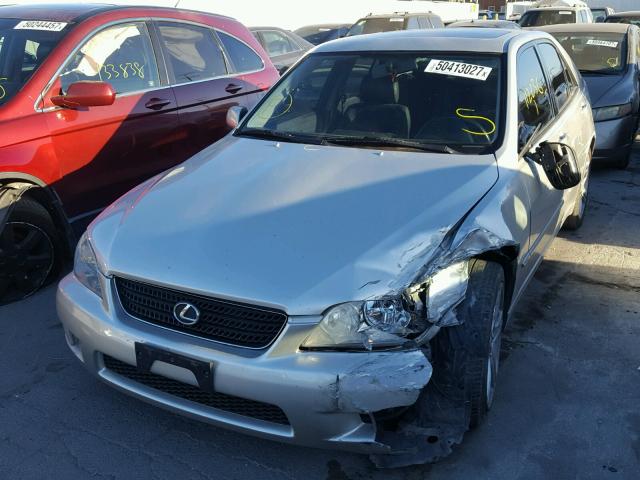 JTHBD192830071425 - 2003 LEXUS IS 300 SILVER photo 2