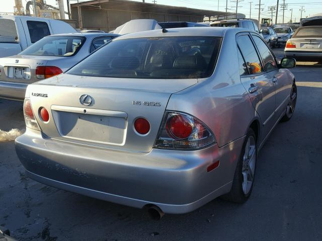 JTHBD192830071425 - 2003 LEXUS IS 300 SILVER photo 4