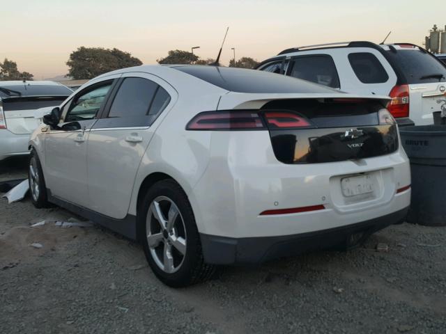 1G1RB6E49CU100619 - 2012 CHEVROLET VOLT WHITE photo 3