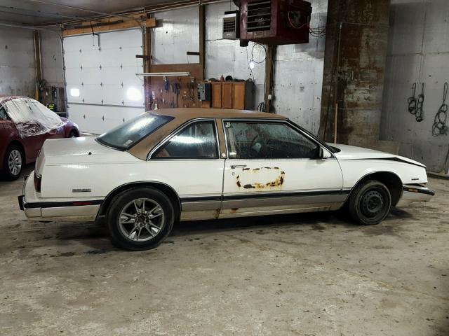 1G4HR14C6JH474052 - 1988 BUICK LESABRE LI WHITE photo 9