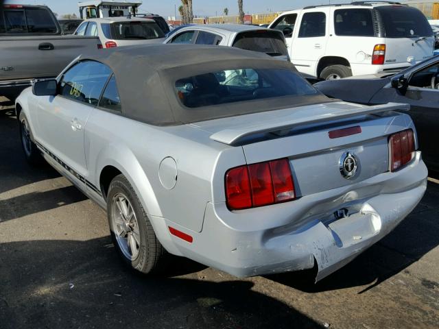 1ZVFT84N155253535 - 2005 FORD MUSTANG SILVER photo 3