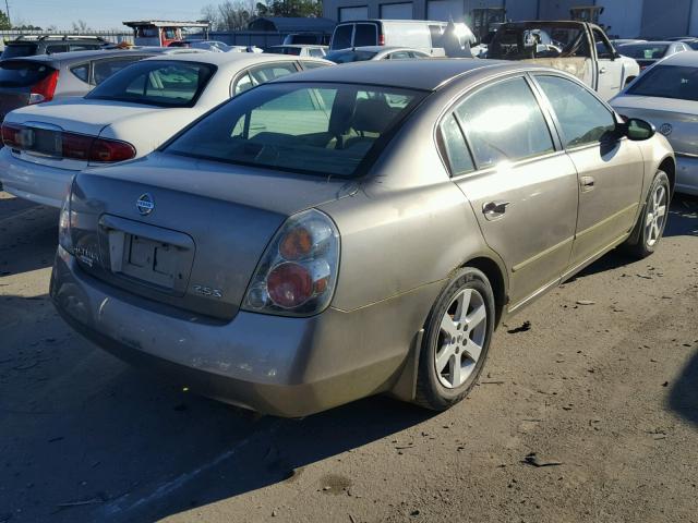 1N4AL11D14C126199 - 2004 NISSAN ALTIMA BAS GOLD photo 4