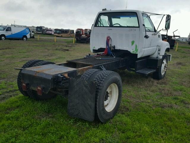 1GDM7H1J4WJ511681 - 1998 GMC C-SERIES C WHITE photo 4