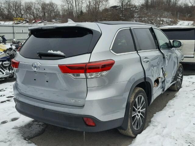 5TDJZRFH6HS384564 - 2017 TOYOTA HIGHLANDER SILVER photo 4