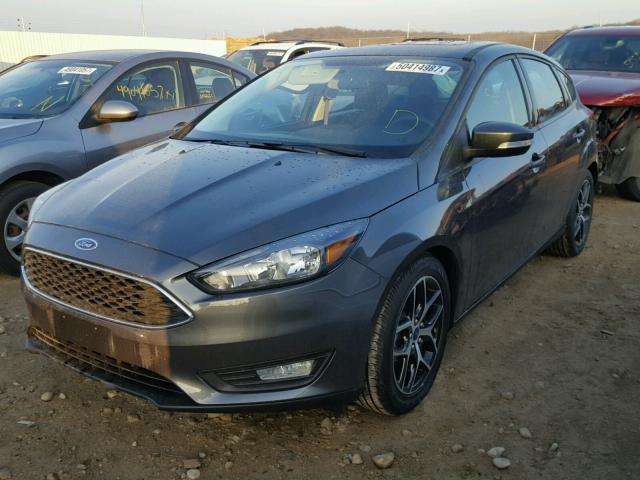 1FADP3M26HL228644 - 2017 FORD FOCUS SEL GRAY photo 2