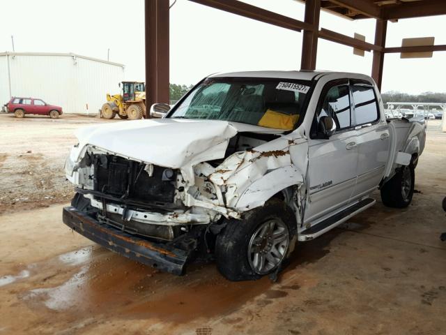 5TBET34115S468110 - 2005 TOYOTA TUNDRA DOU WHITE photo 2