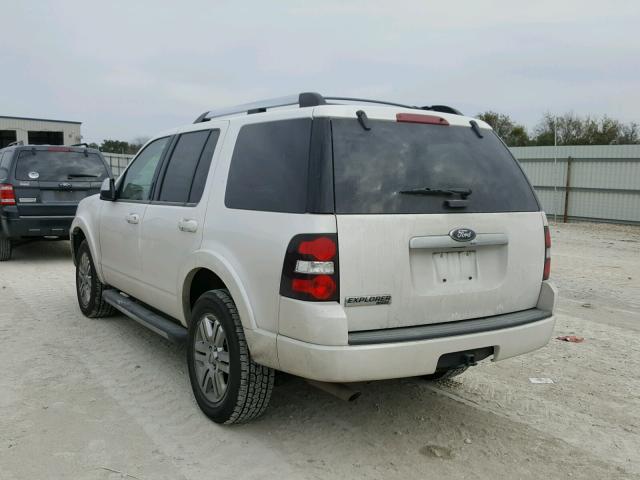 1FMEU6FE6AUA90079 - 2010 FORD EXPLORER L WHITE photo 3